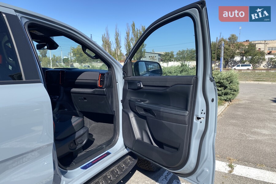 Ford Ranger Raptor - фото 16