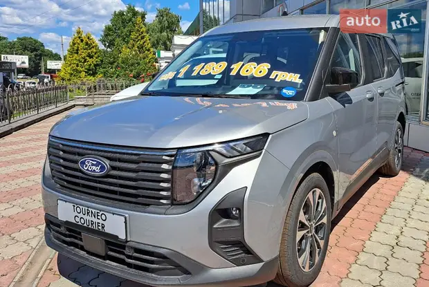 Ford Tourneo Courier Titanium
