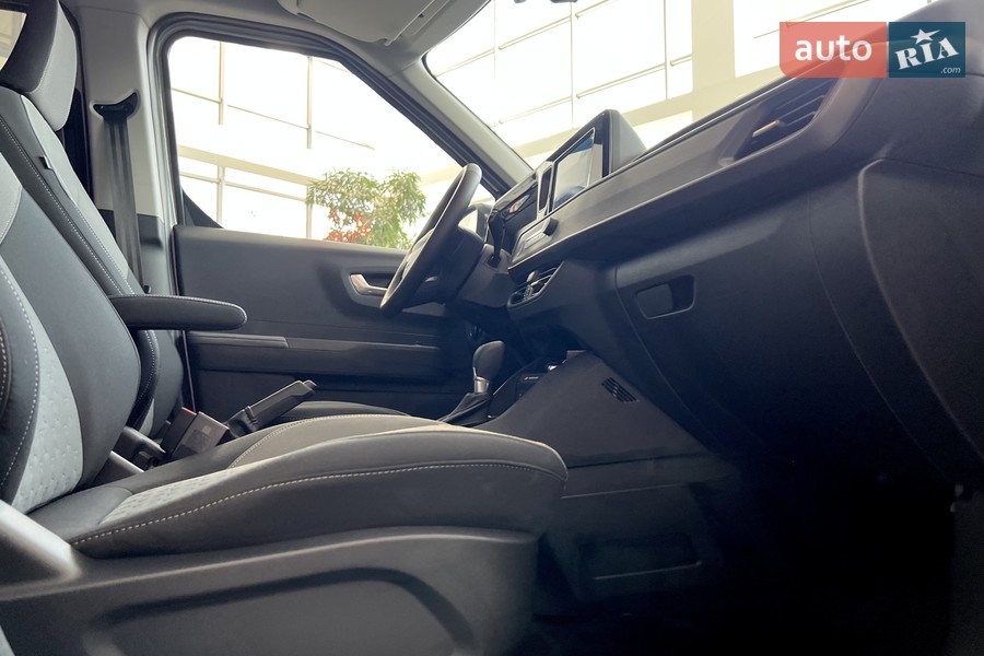 Ford Tourneo Courier - фото 15