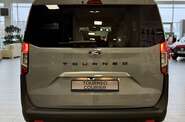 Ford Tourneo Courier Titanium