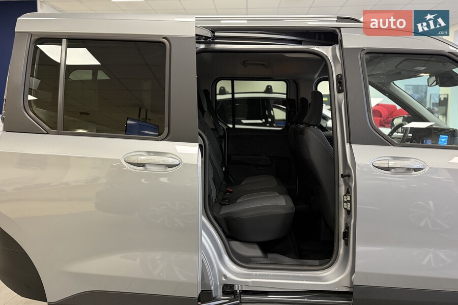 Ford Tourneo Courier - фото 17