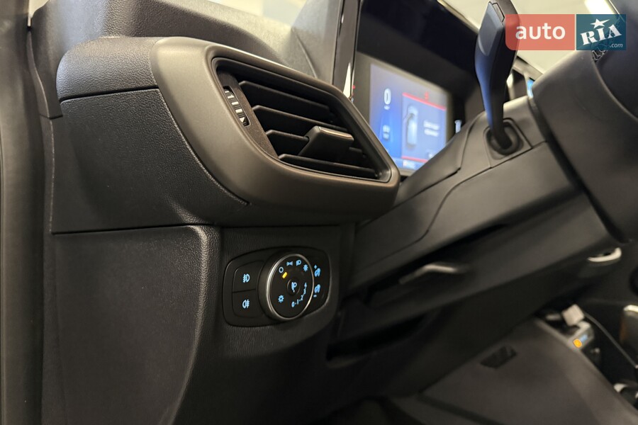 Ford Tourneo Courier - фото 21