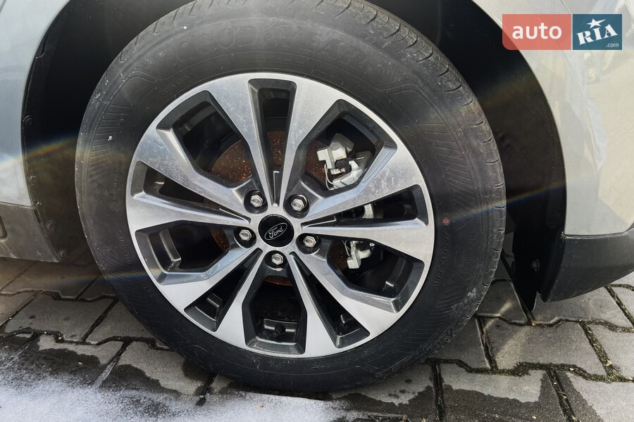 Ford Tourneo Courier - фото 6