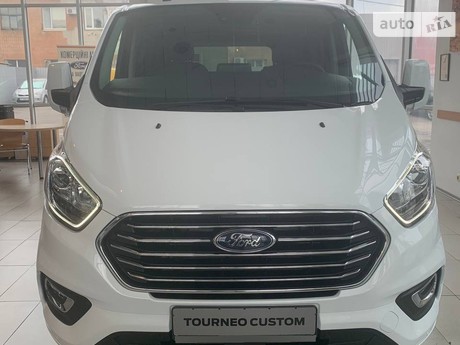 Ford Tourneo Custom 2023