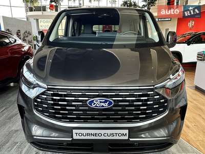 Ford Tourneo Custom 2025 Titanium
