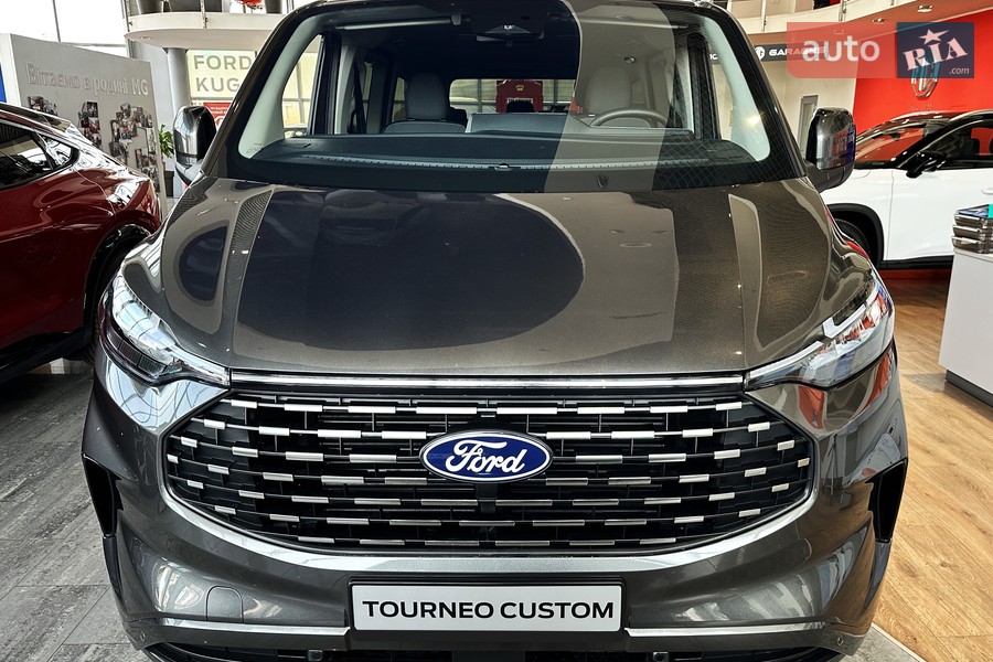 Ford Tourneo Custom - фото 1