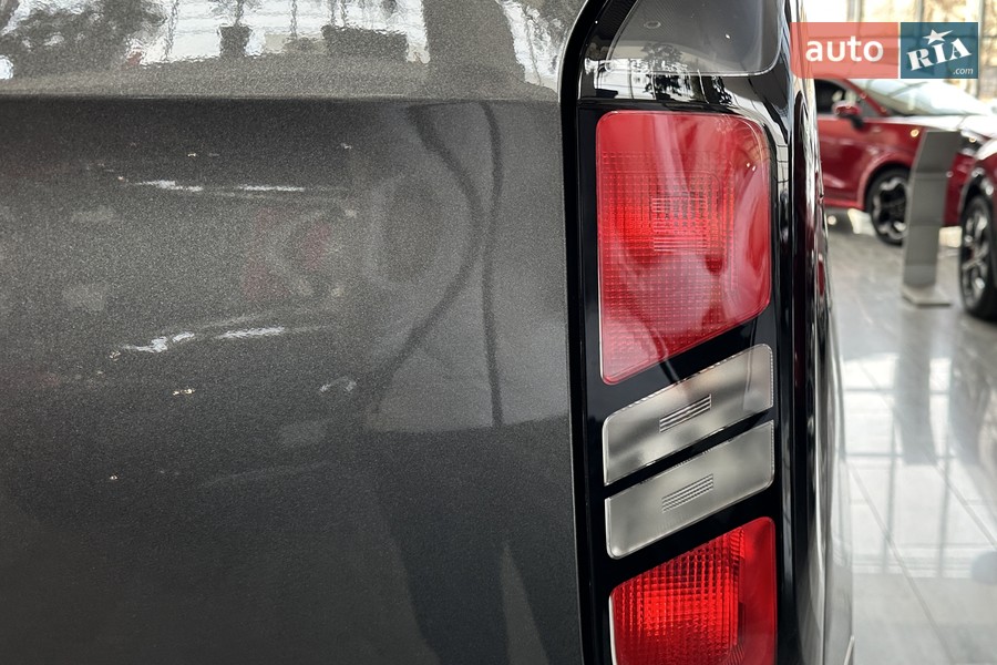 Ford Tourneo Custom - фото 14