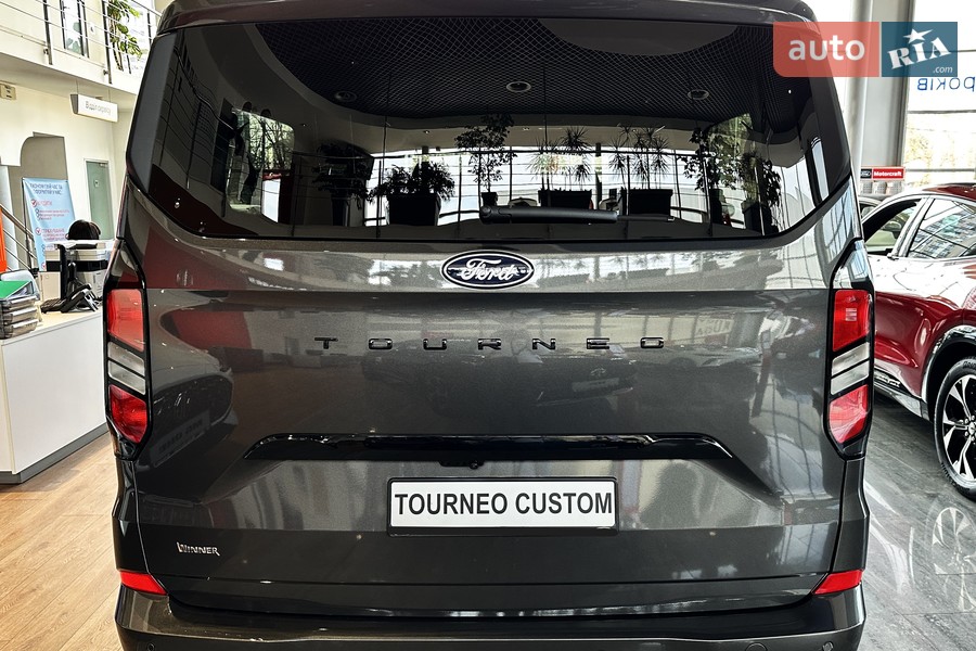 Ford Tourneo Custom - фото 8