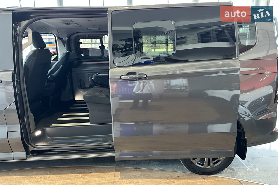 Ford Tourneo Custom - фото 27