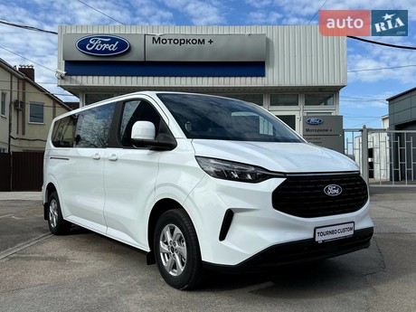 Ford Tourneo Custom 2025