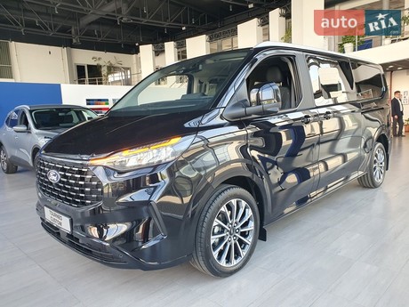 Ford Tourneo Custom 2025