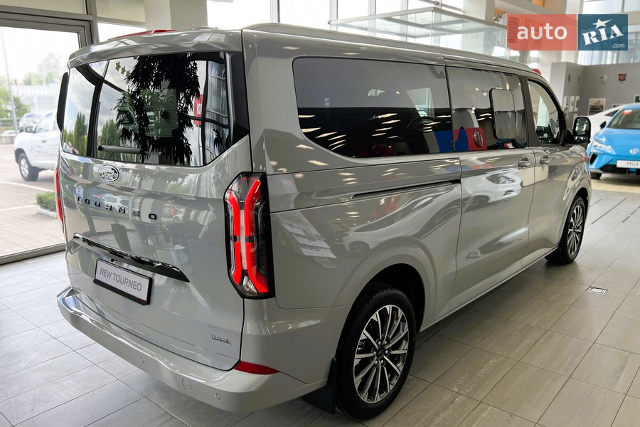 Ford Tourneo Custom - фото 5