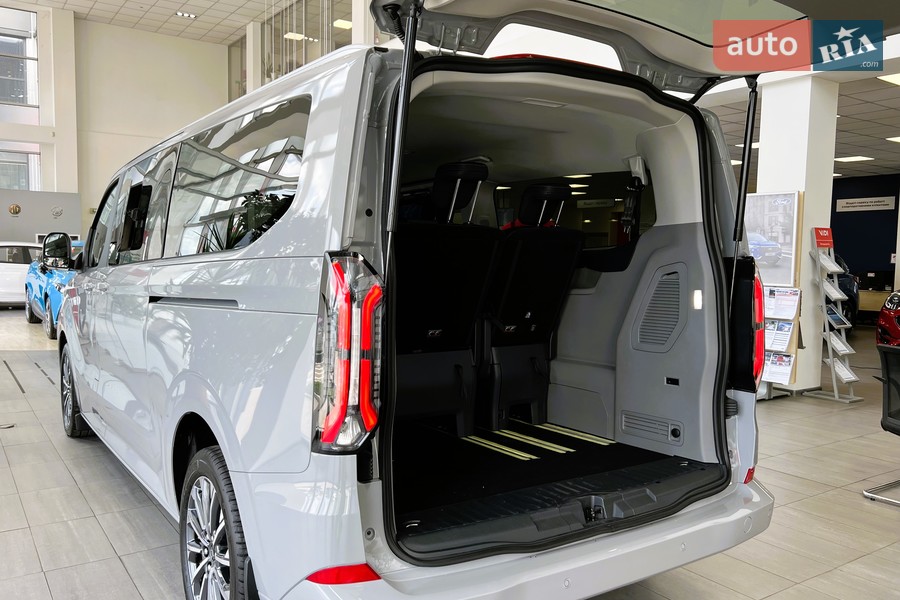 Ford Tourneo Custom - фото 9