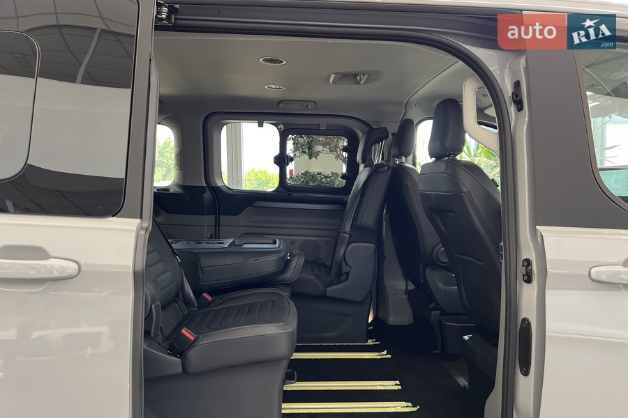 Ford Tourneo Custom - фото 11