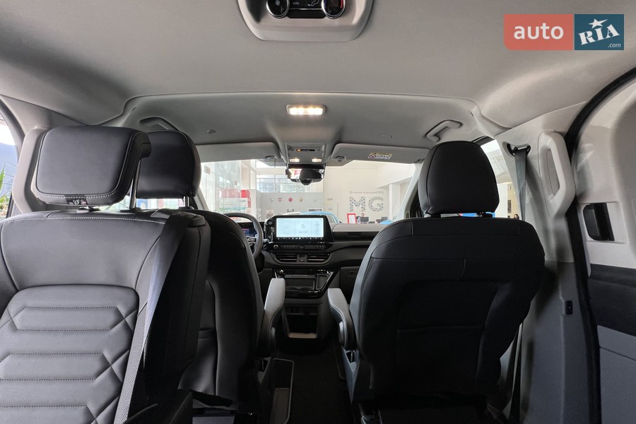 Ford Tourneo Custom - фото 20