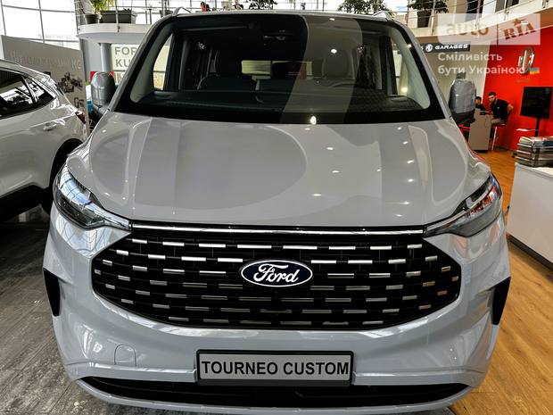 Ford Tourneo Custom 2024