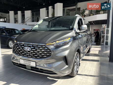 Ford Tourneo Custom 2025