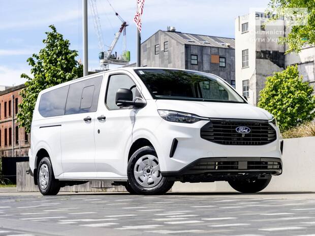 Ford Tourneo Custom 2025