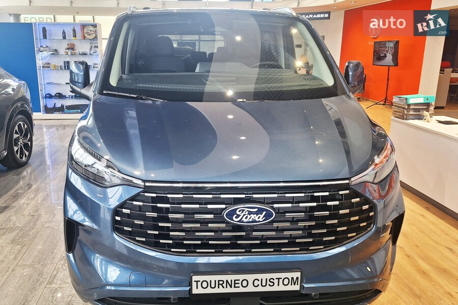 Ford Tourneo Custom - фото 3