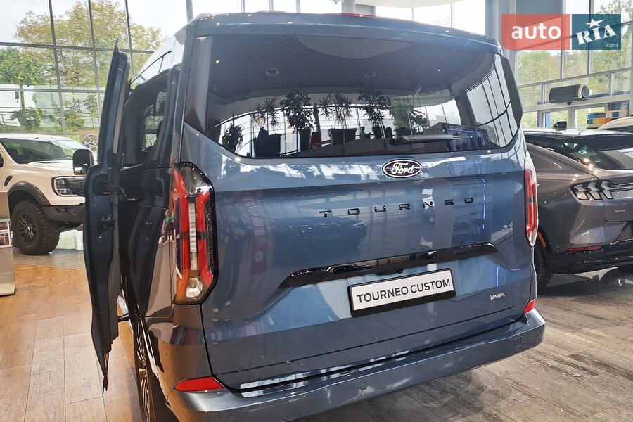 Ford Tourneo Custom - фото 9