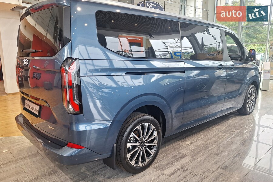 Ford Tourneo Custom - фото 6