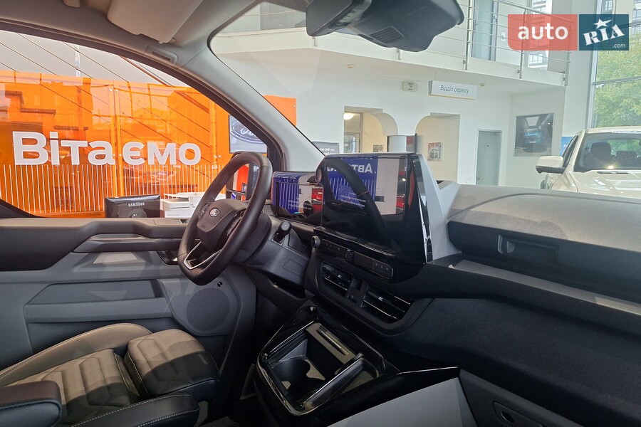 Ford Tourneo Custom - фото 17