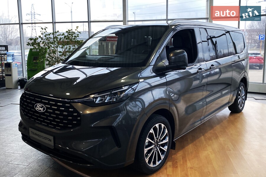 Ford Tourneo Custom - фото 1