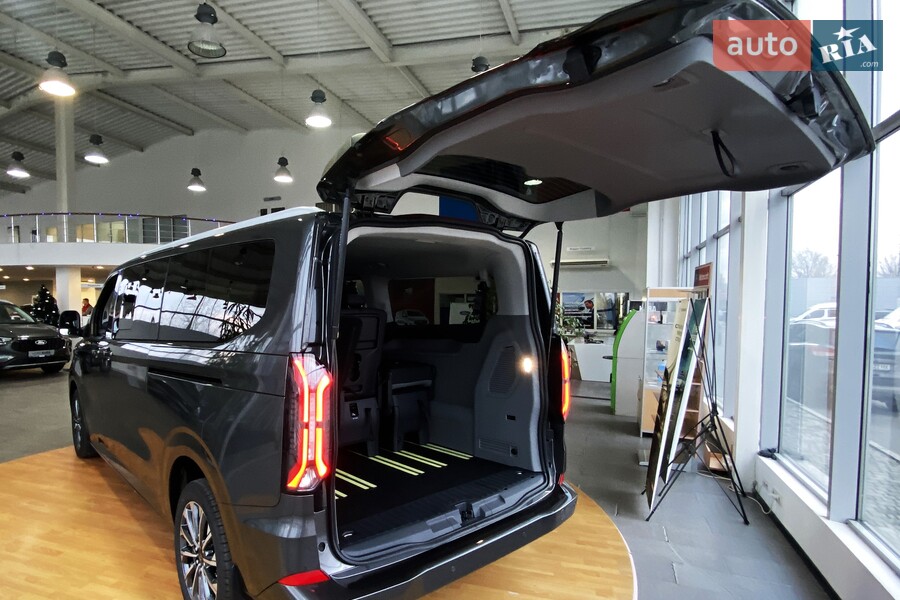 Ford Tourneo Custom - фото 10