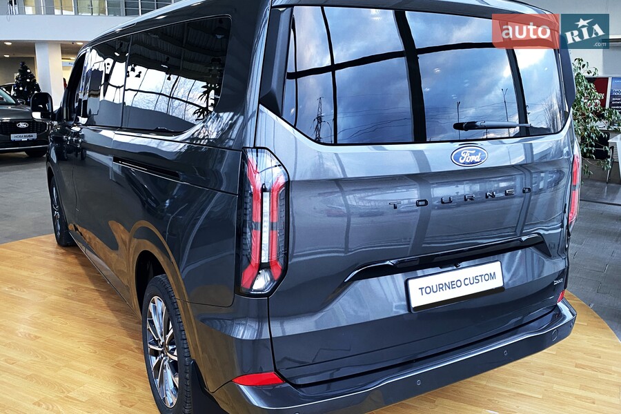 Ford Tourneo Custom - фото 6
