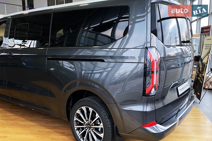 Ford Tourneo Custom - фото 9