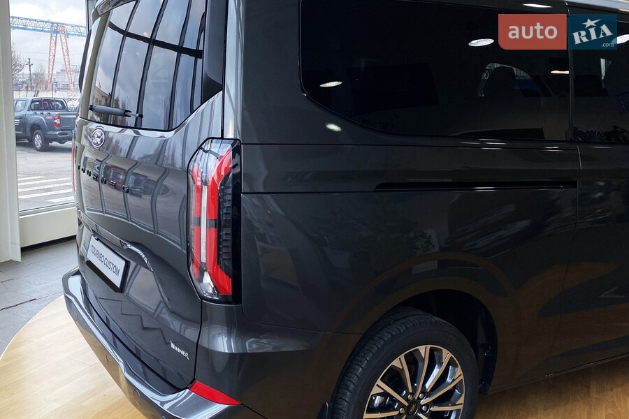 Ford Tourneo Custom - фото 15