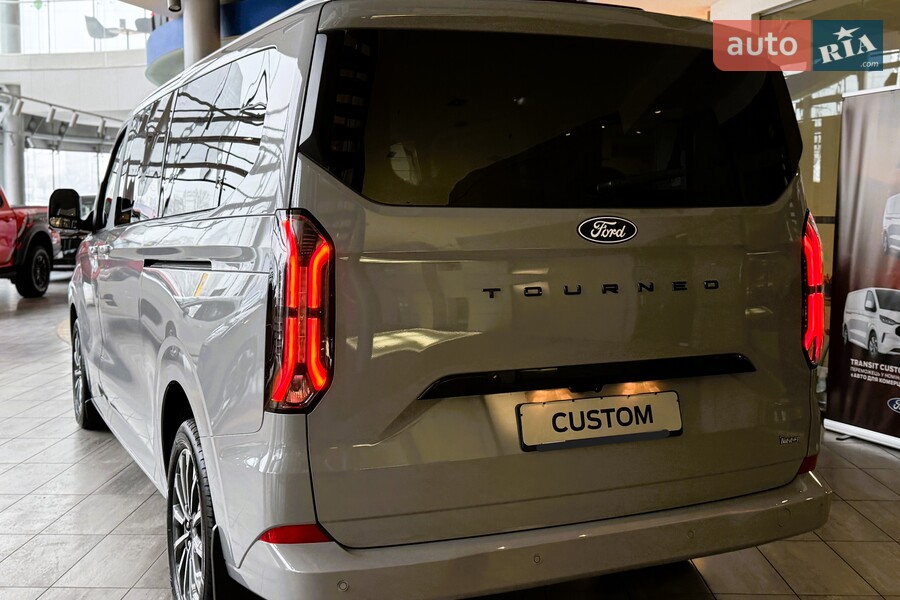 Ford Tourneo Custom - фото 10