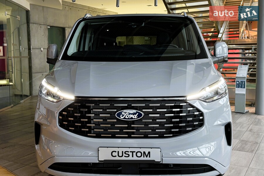 Ford Tourneo Custom - фото 4