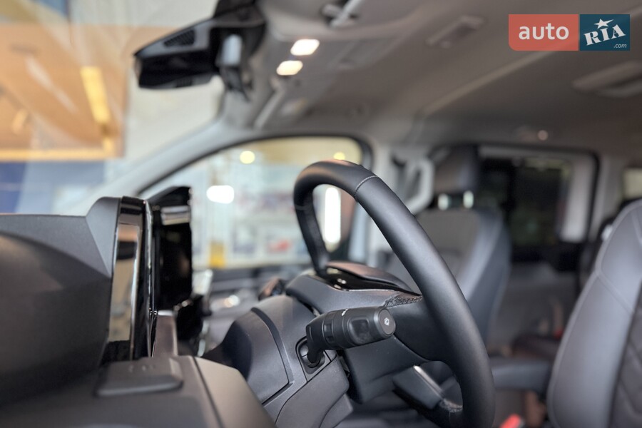 Ford Tourneo Custom - фото 17