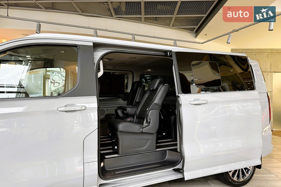 Ford Tourneo Custom - фото 14