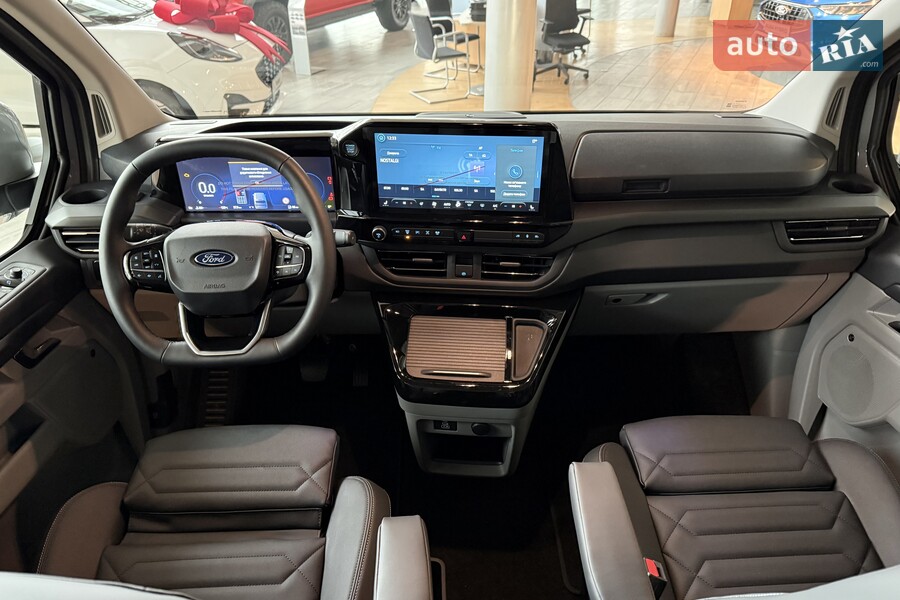 Ford Tourneo Custom - фото 19