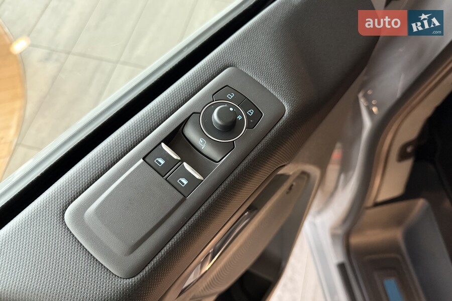 Ford Tourneo Custom - фото 26