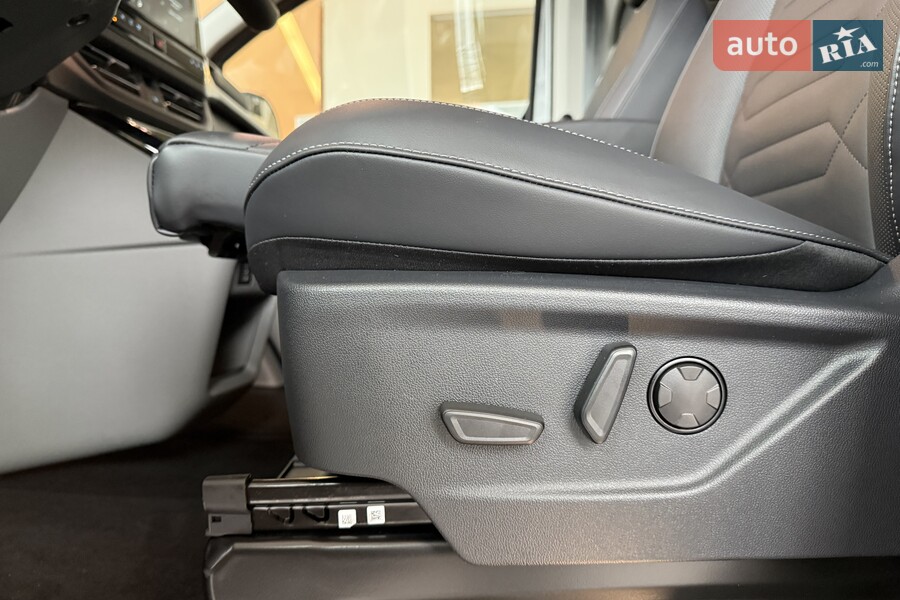 Ford Tourneo Custom - фото 24