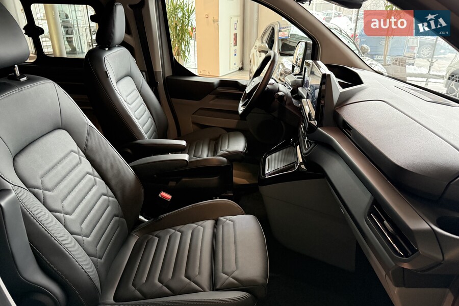 Ford Tourneo Custom - фото 32