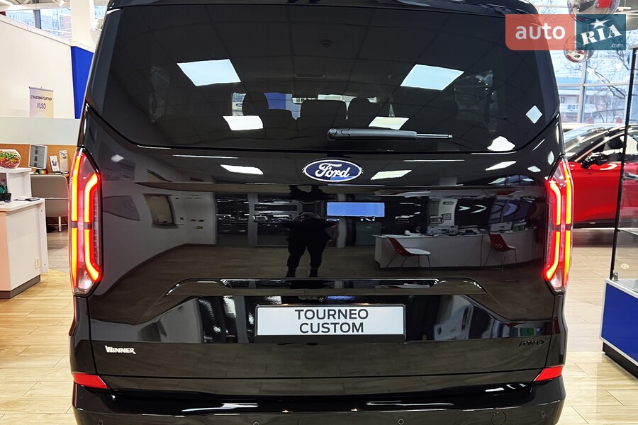 Ford Tourneo Custom - фото 3