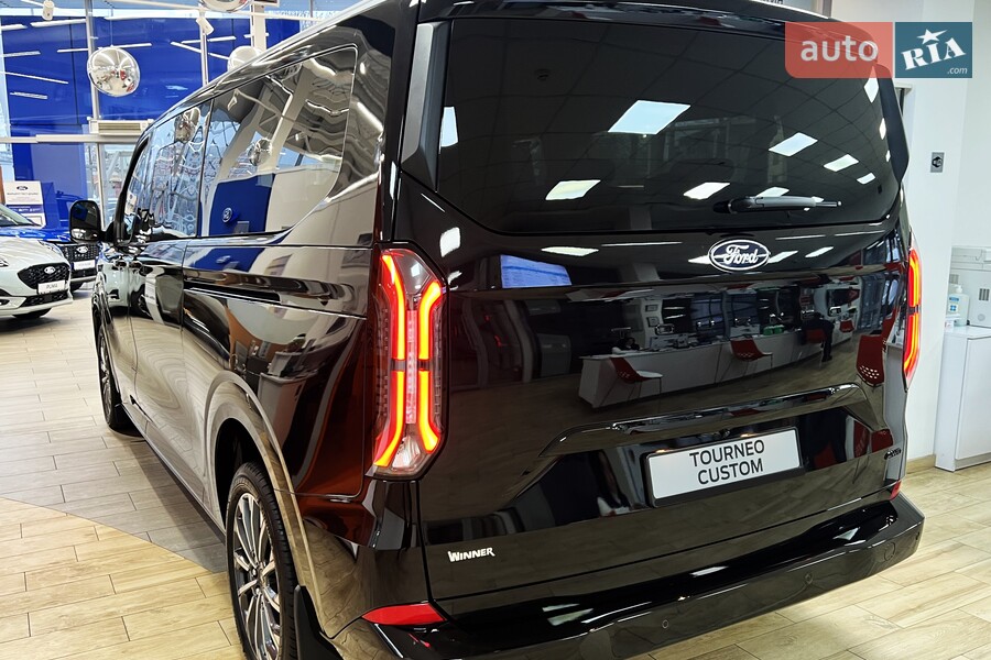 Ford Tourneo Custom - фото 6