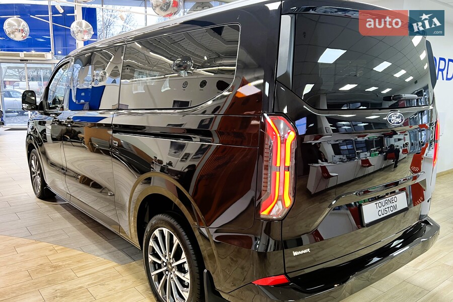 Ford Tourneo Custom - фото 7