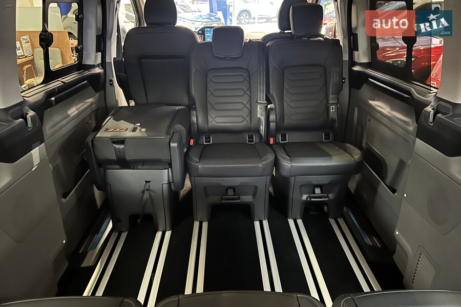 Ford Tourneo Custom - фото 16