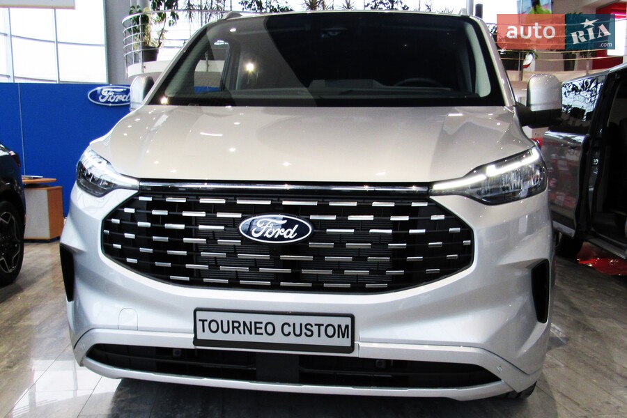 Ford Tourneo Custom - фото 4