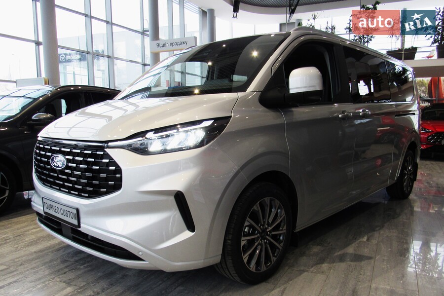 Ford Tourneo Custom - фото 6