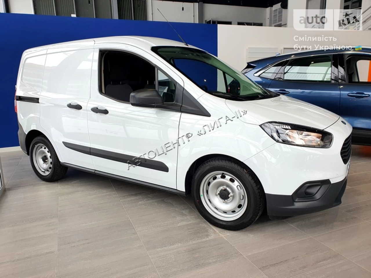 Ford Transit Courier Ambiente Plus