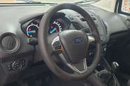 Ford Transit Courier Ambiente
