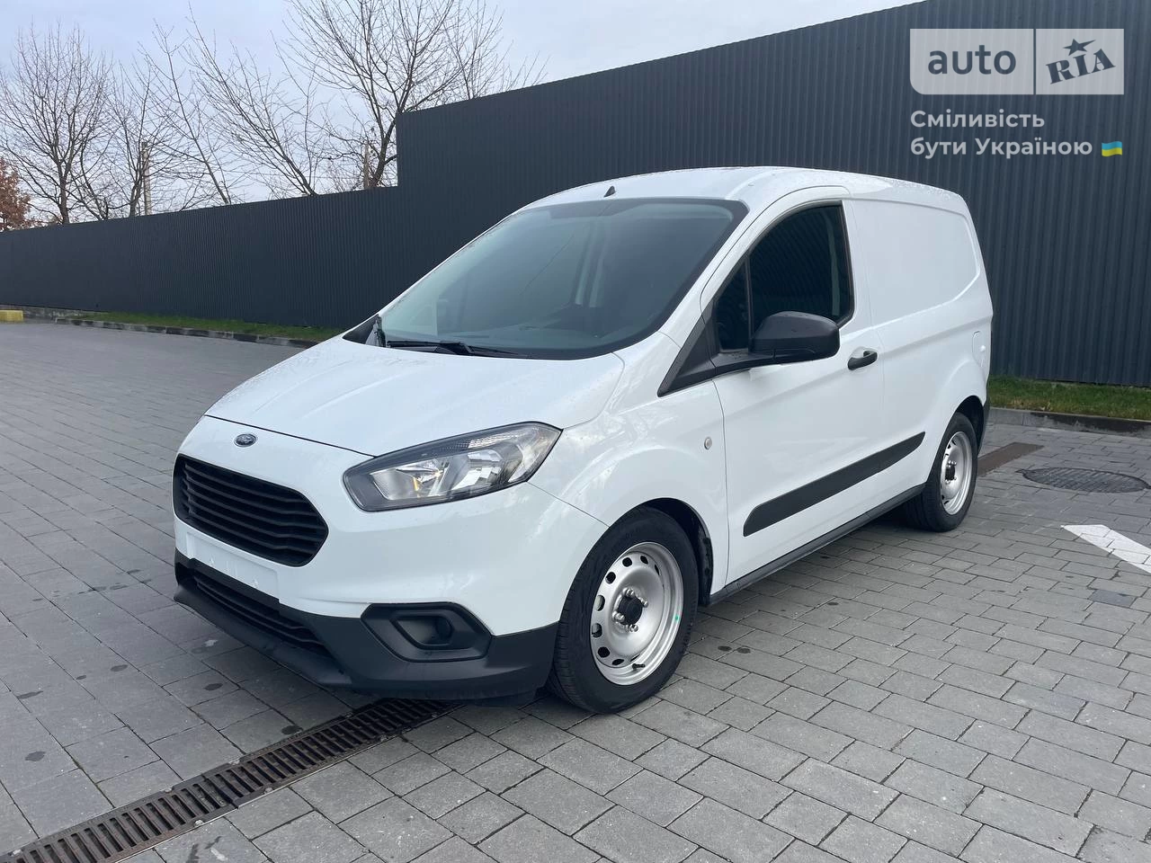 Ford Transit Courier Ambiente Plus