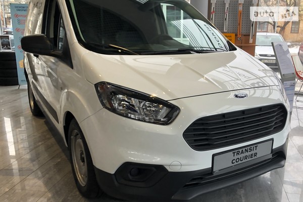 Ford Transit Courier 2024 