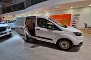 Ford Transit Courier Ambiente Plus